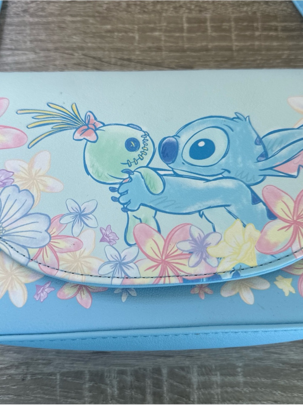 Loungefly Disney Stitch & Scrump Flowers Crossbody Bag - Picture 2 of 10